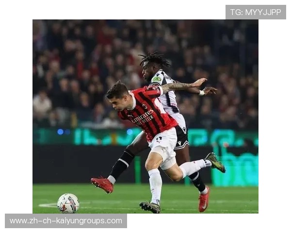 AC米兰莱奥中路一脚精准推射